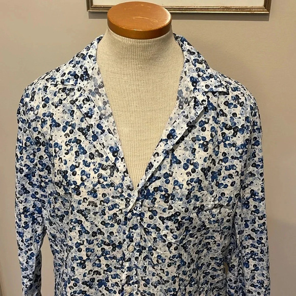 NWT!! Frank & Eileen - Woven Cotton Button-up Shirt in Blue Floral - Size Small - Picture 3 of 9